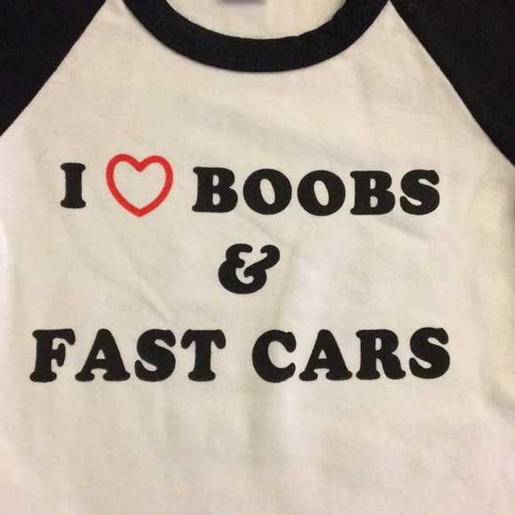 🎉2xHP🎉NEW I ❤️️ BOOBS & FAST CARS - Picture 2 of 5